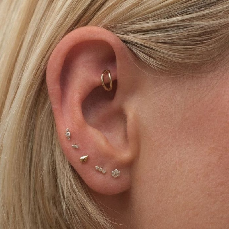 The Complete Guide to Helix Piercings: Types, Pain, Healing & Jewelry